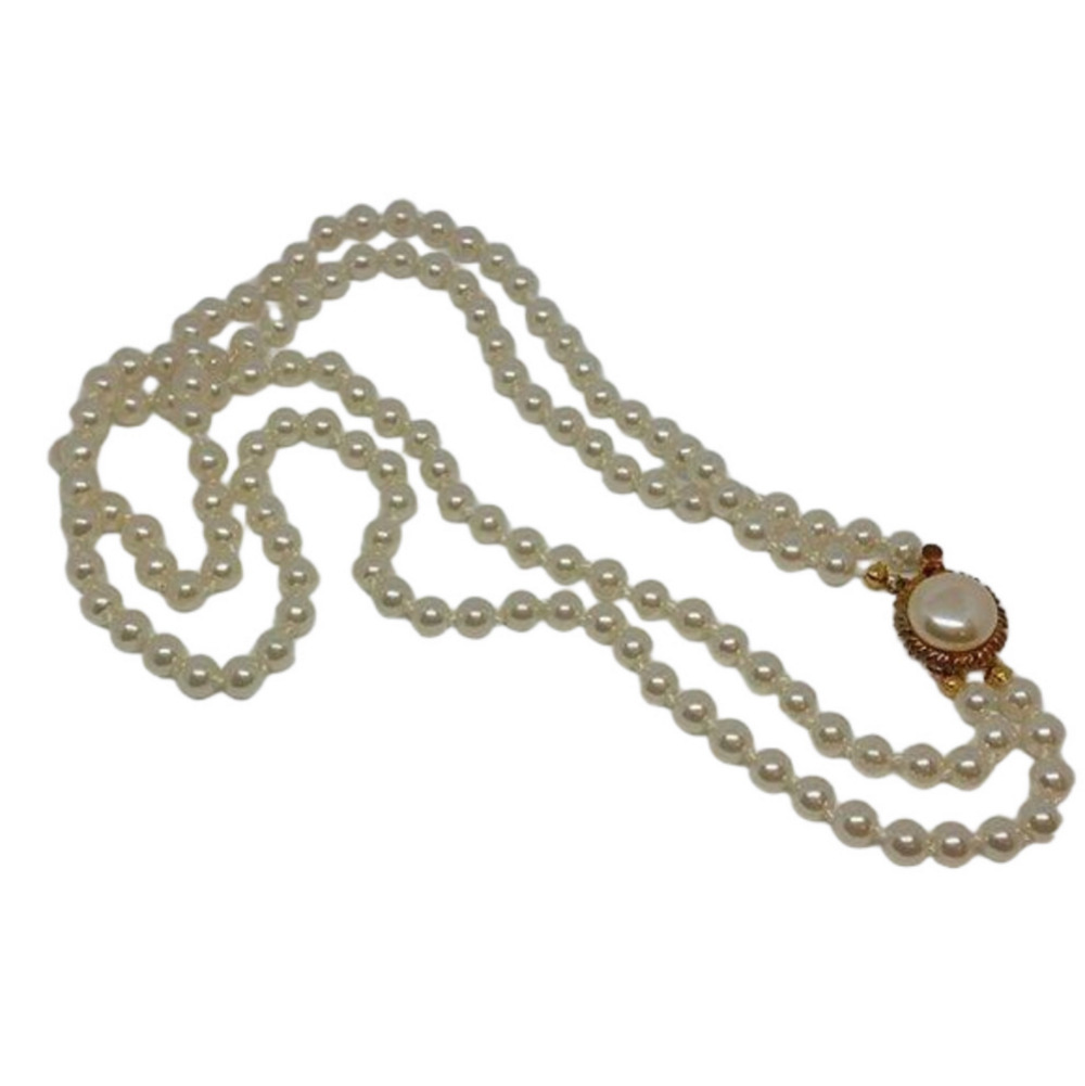 𝅺Vintage high quality faux pearl necklace fancy clasp classy timeless costume.